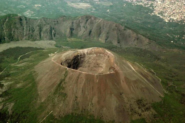 Cratere del Vesuvio (Depositphotos)