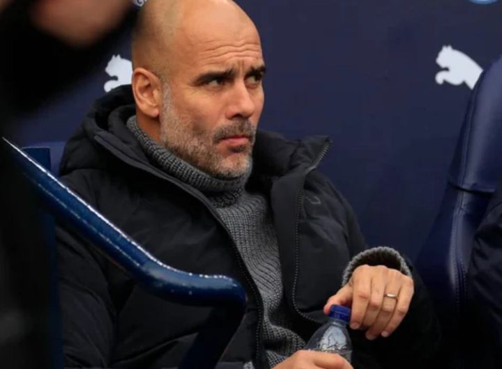 Pep Guardiola con sguardo pensieroso (Depositphotos)